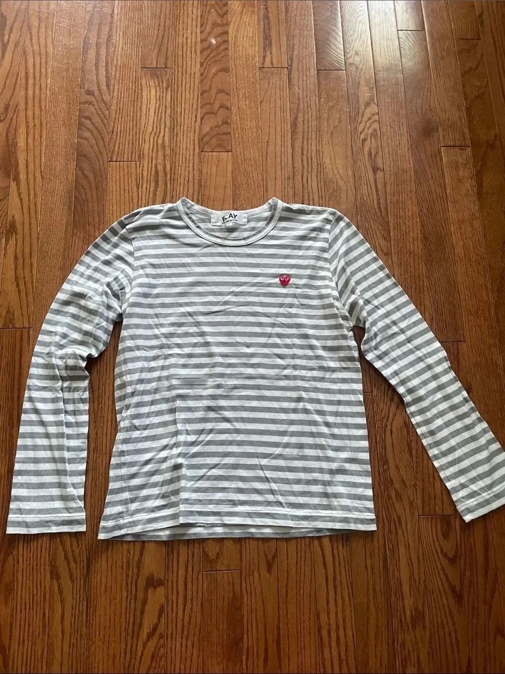 Comme de Garcons Play Light Gray White Stripe Long Sleeve TShirt Sz Large